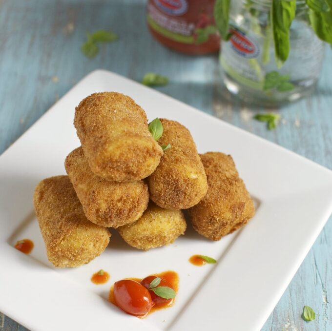 5 Ricette per gli innamorati 4 paccheri fritti ripieni di ricotta edited